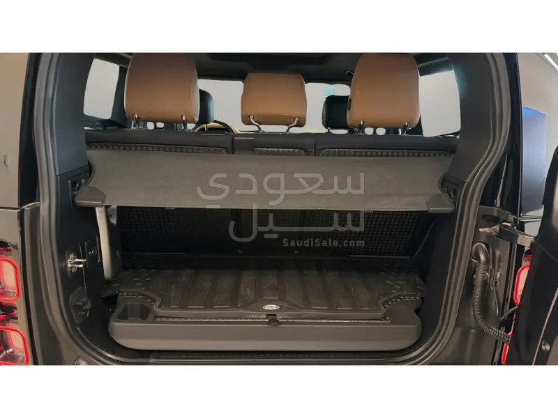 2025 Land Rover Defender 90