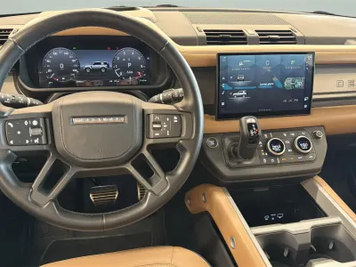 2025 Land Rover Defender 90