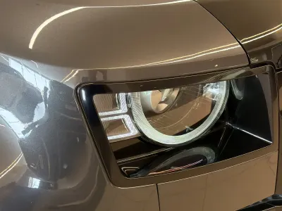 2025 Land Rover Defender 90
