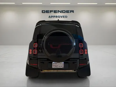 2025 Land Rover Defender 90