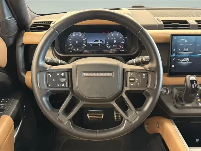2025 Land Rover Defender 90