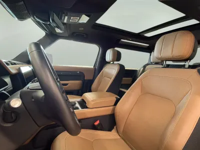2025 Land Rover Defender 90