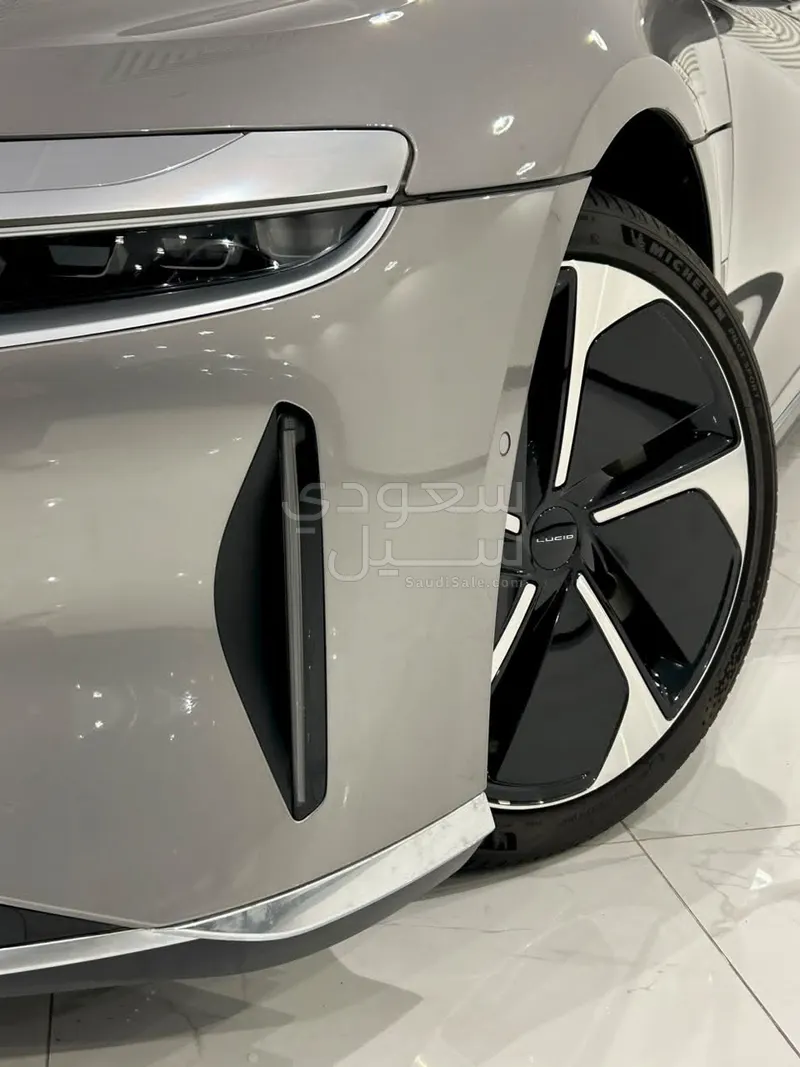 2025 Lucid Air Pure
