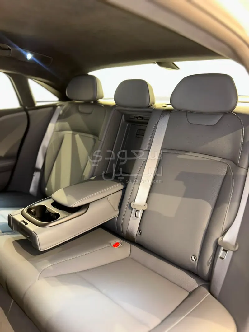 2025 Lucid Air Pure