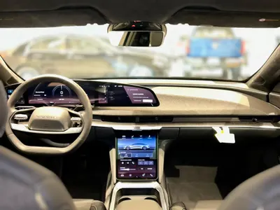 2025 Lucid Air Pure