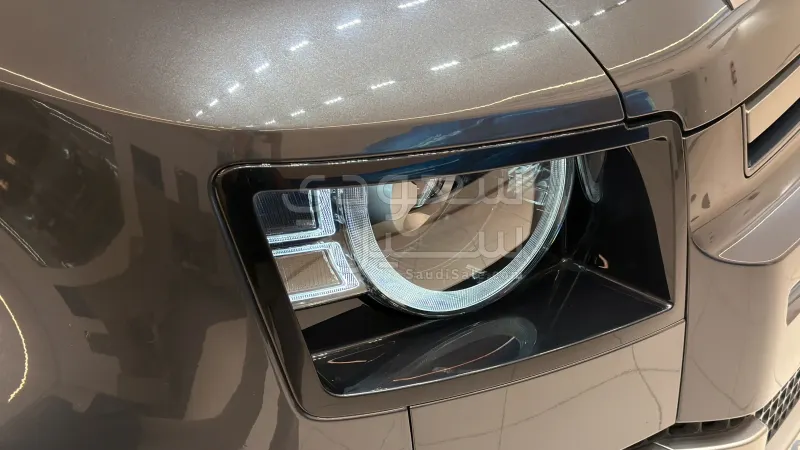 2025 Land Rover Defender 90