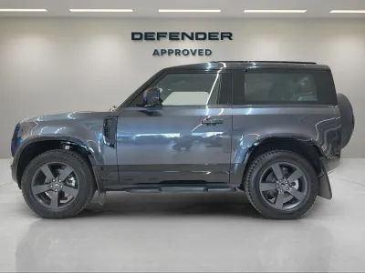 2025 Land Rover Defender 90