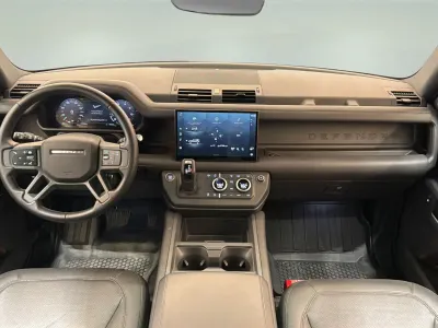 2025 Land Rover Defender 90