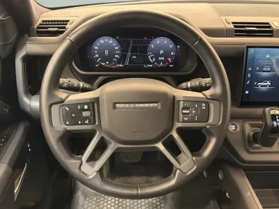 2025 Land Rover Defender 90