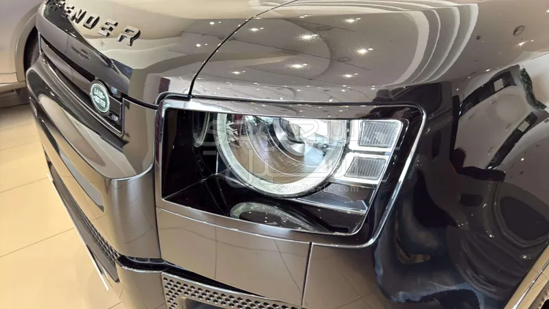 2025 Land Rover Defender X 110