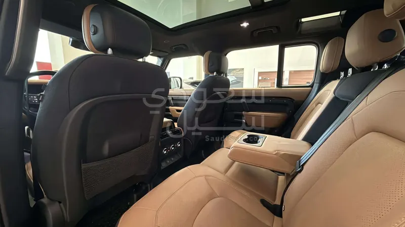2025 Land Rover Defender X 110