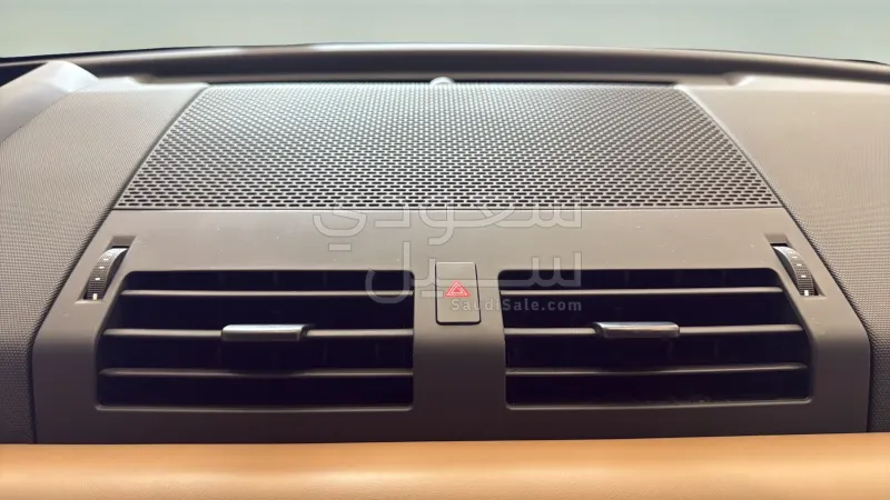 2025 Land Rover Defender X 110