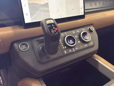 2025 Land Rover Defender X 110