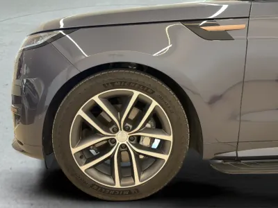 2025 Land Rover Range Rover Sport HSE