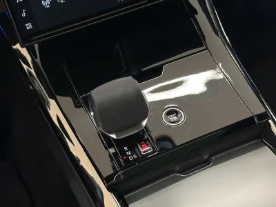 2025 Land Rover Range Rover Sport HSE