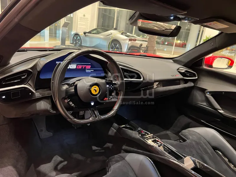 2022 فيراري جي تي بي 296