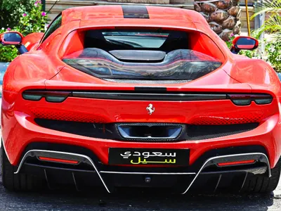 2022 فيراري جي تي بي 296
