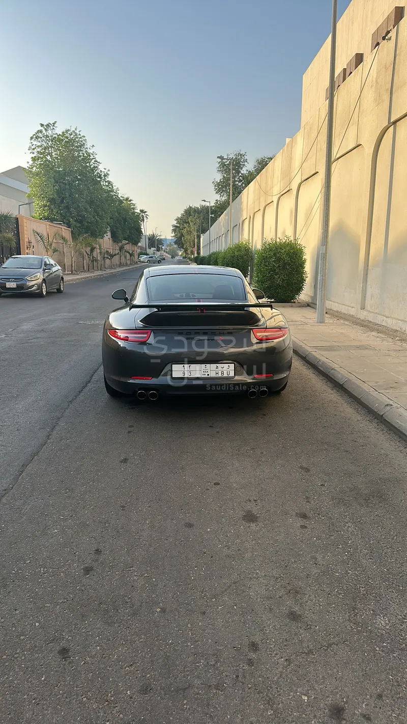 2012 بورش 911 كاريرا اس