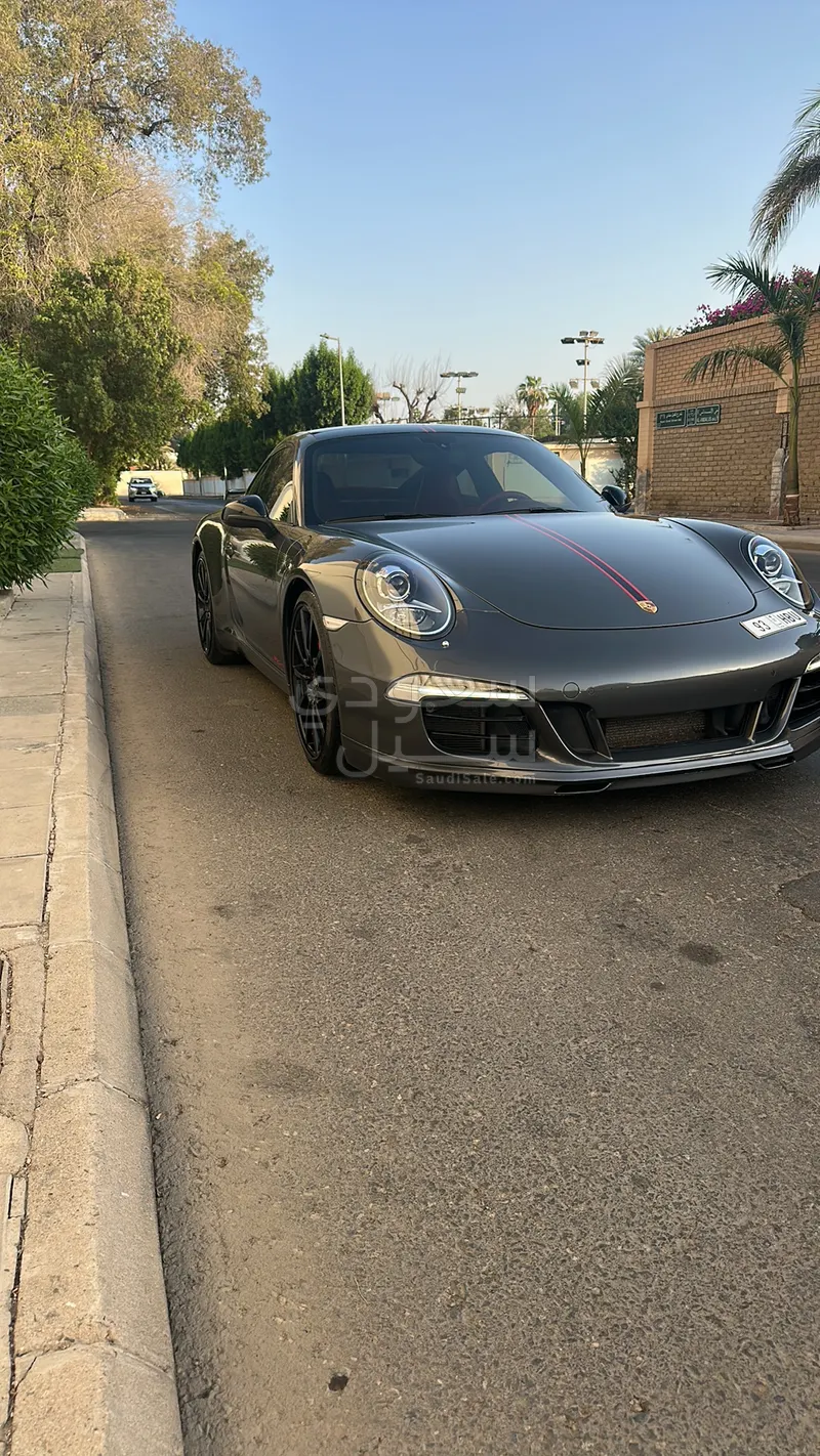 2012 بورش 911 كاريرا اس