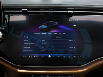 2026 Mercedes-Benz E 300 AMG