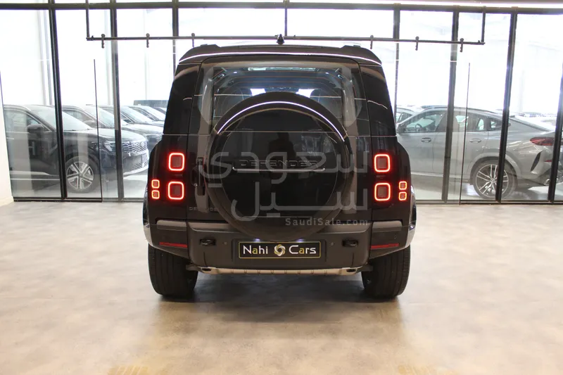 2026 Land Rover Defender 110 X dynamic
