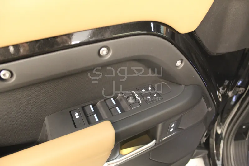 2026 Land Rover Defender 110 X dynamic