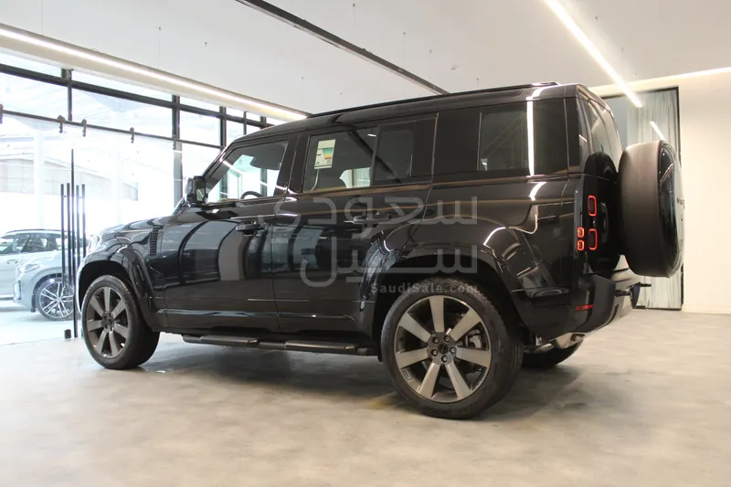 2026 Land Rover Defender 110 X dynamic
