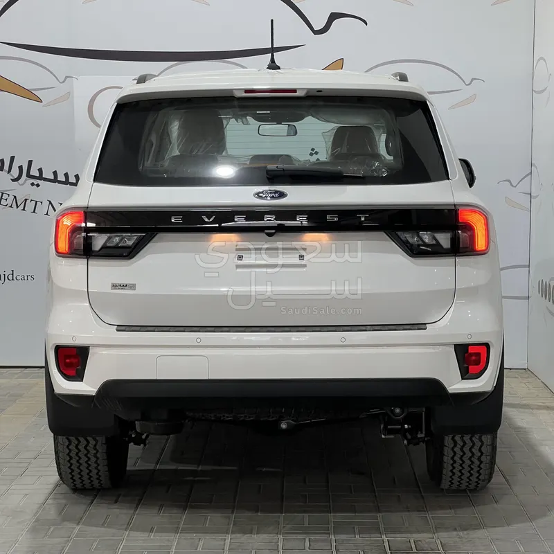 2025 فورد ايفرست