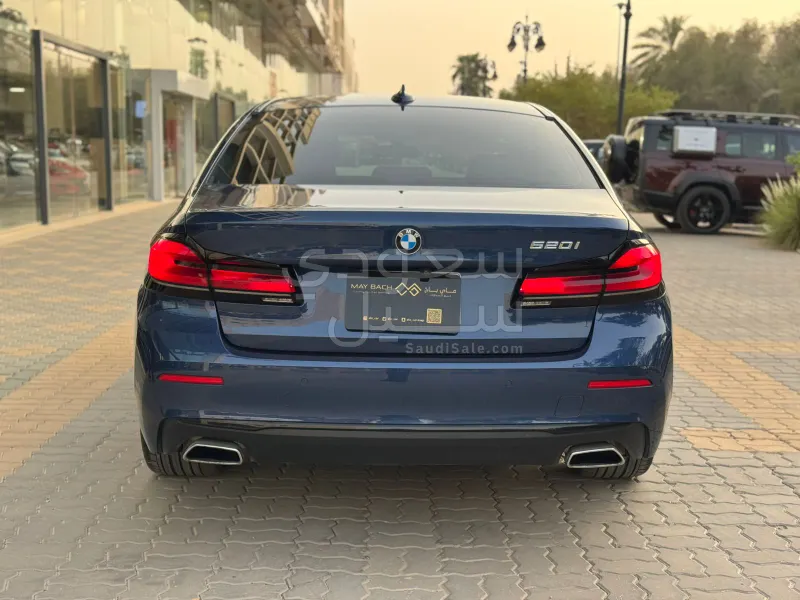 2022 بي ام دبليو الفئة الخامسة 520 أي