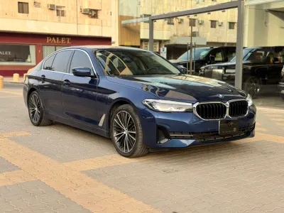 2022 بي ام دبليو الفئة الخامسة 520 أي