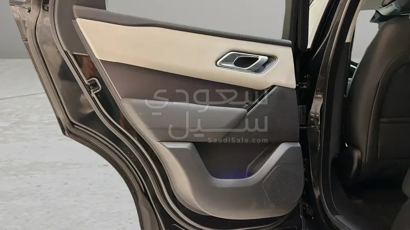 2025 لاند روفر رينج روفر فيلار أر - دايناميك