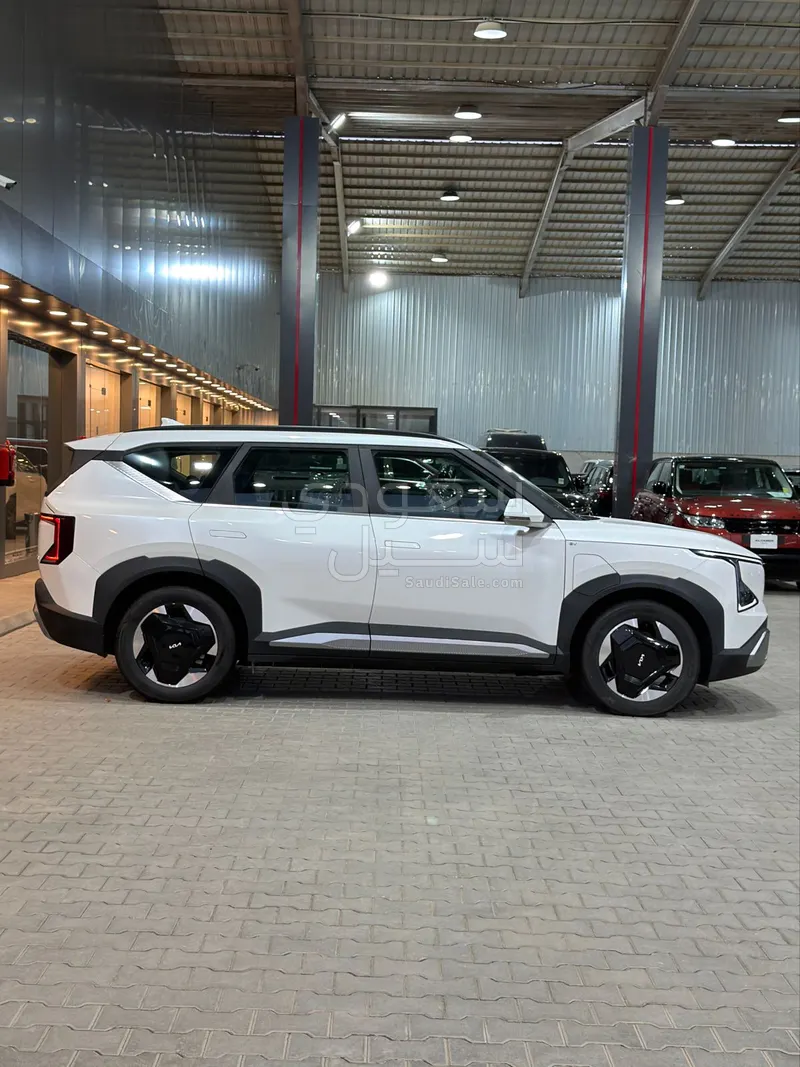 2025 Kia EV5 standard