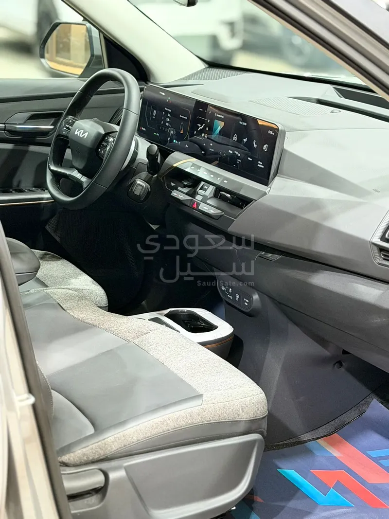 2025 Kia EV5 standard