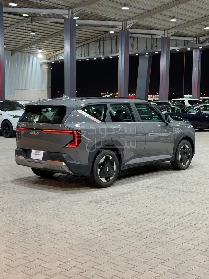 2025 Kia EV5 standard
