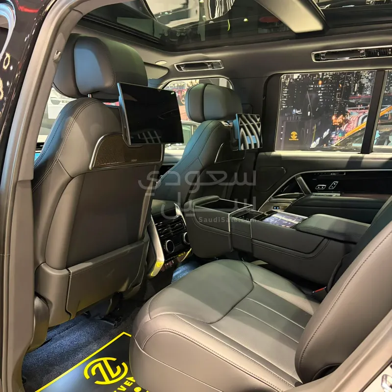 2026 Land Rover Range Rover Autobiography
