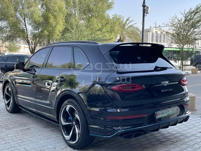2025 Bentley Bentayga