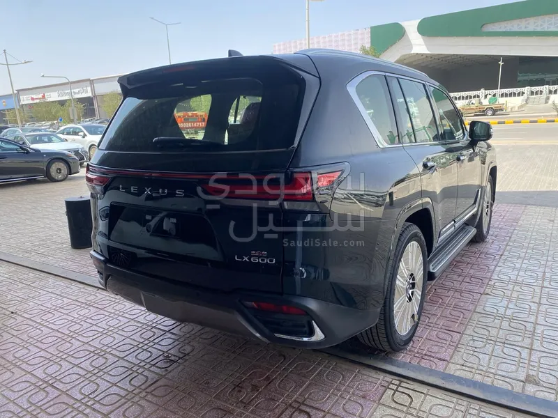 2026 Lexus LX 600