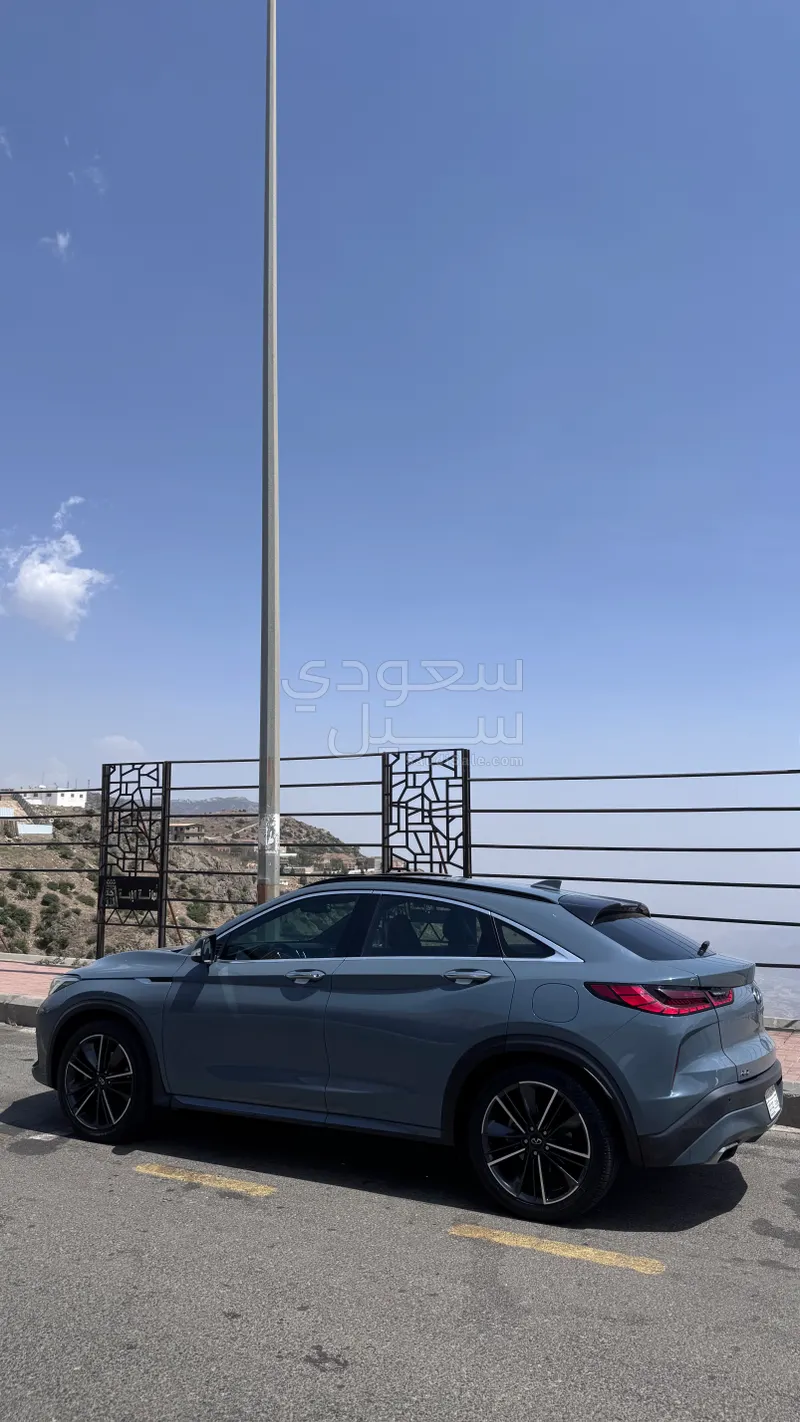 2022 Infiniti QX 55