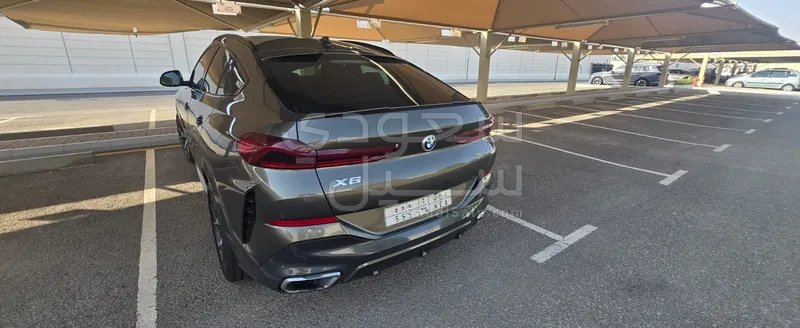 2022 بي ام دبليو الفئة اكس 6 إم كت