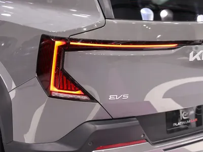 2025 Kia EV5 standard