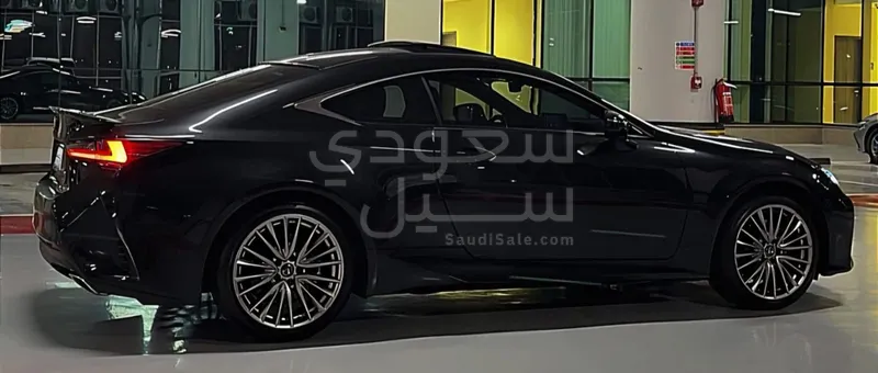 2024 لكزس أر سي 350