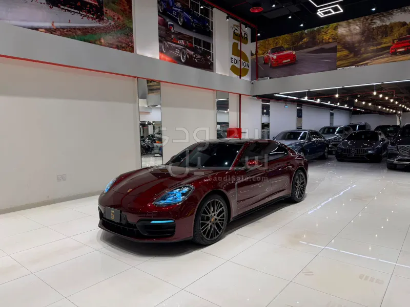 2022 Porsche Panamera Platinum Edithon