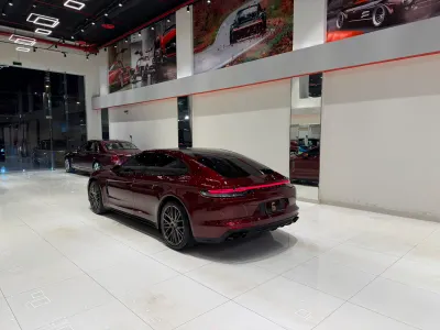 2022 Porsche Panamera Platinum Edithon