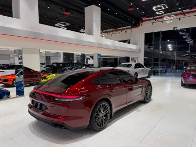 2022 Porsche Panamera Platinum Edithon