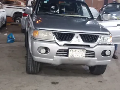2010 متسوبيشي ناتيفا