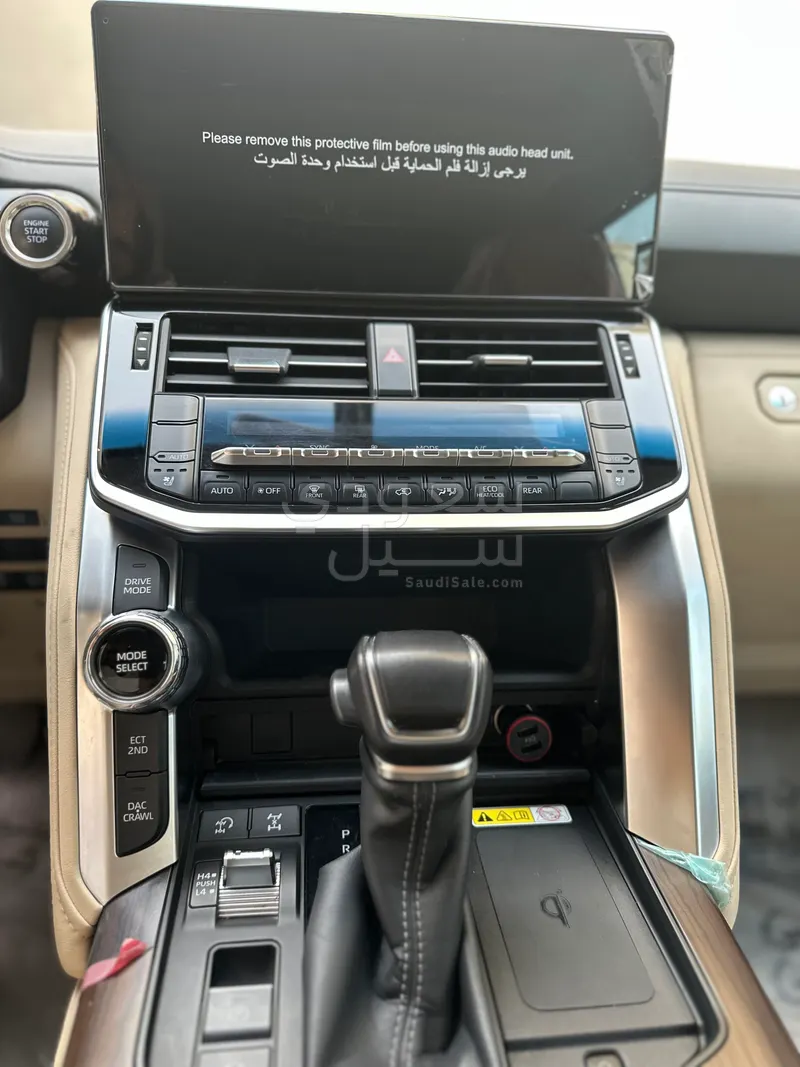 2024 Toyota Land Cruiser GXR