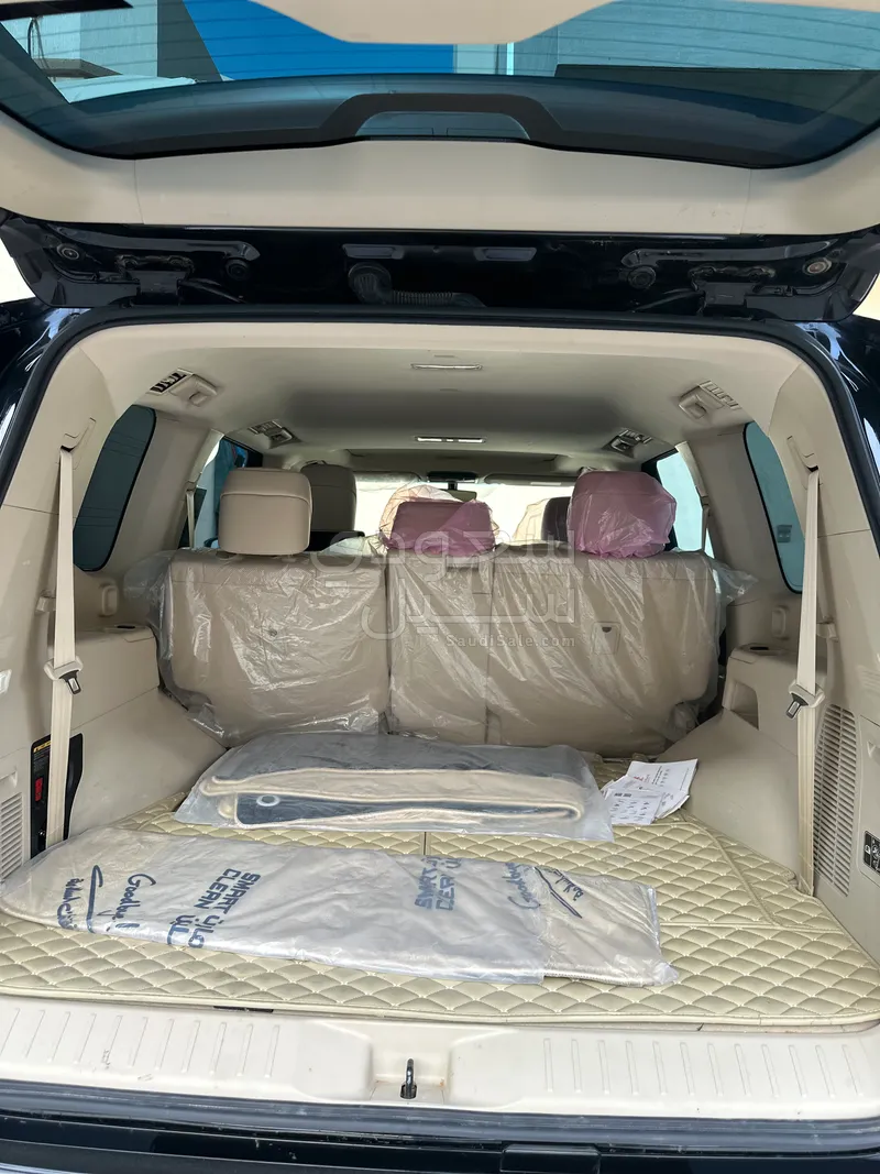 2024 Toyota Land Cruiser GXR