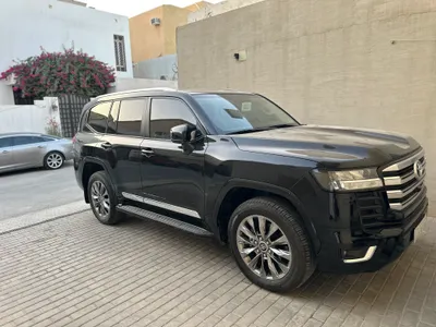 2024 Toyota Land Cruiser GXR