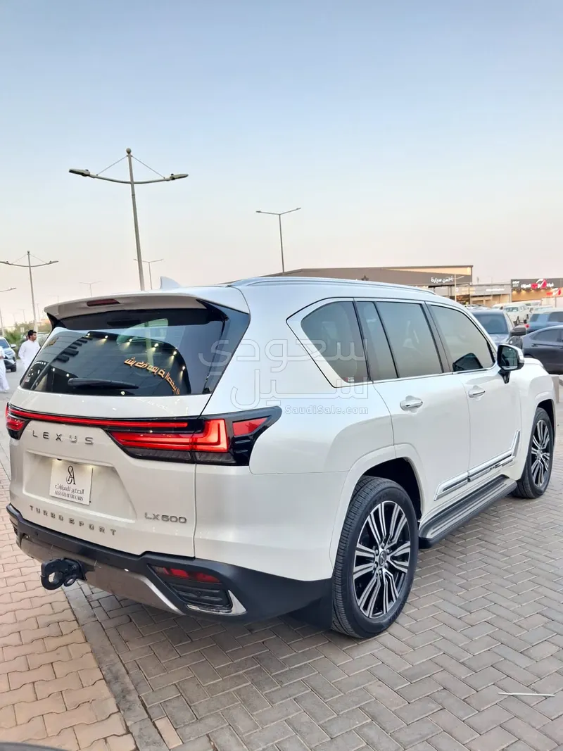 2024 Lexus LX 600