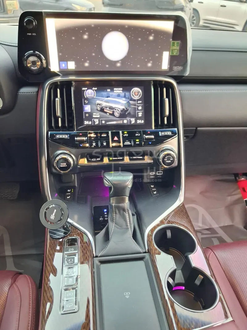 2024 Lexus LX 600